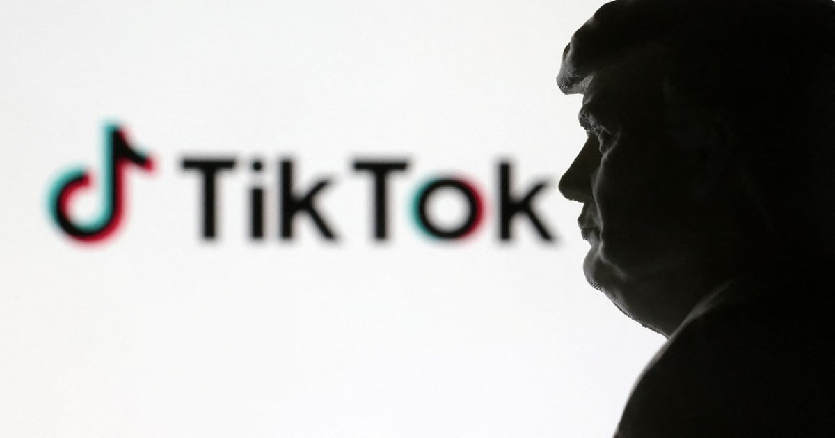 Trump creates national investment fund, can be used to buy TikTok