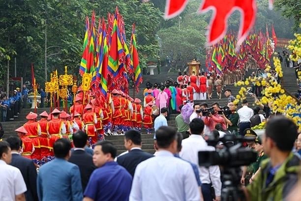 Anniversaire de la mort du roi Hung et semaine culturelle