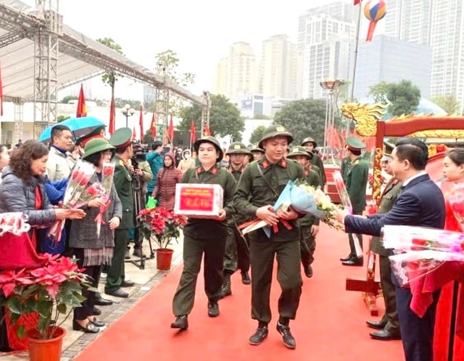 En 2025, la ciudad de Hanoi recibió la tarea de seleccionar y convocar a 3.700 ciudadanos para unirse al ejército.