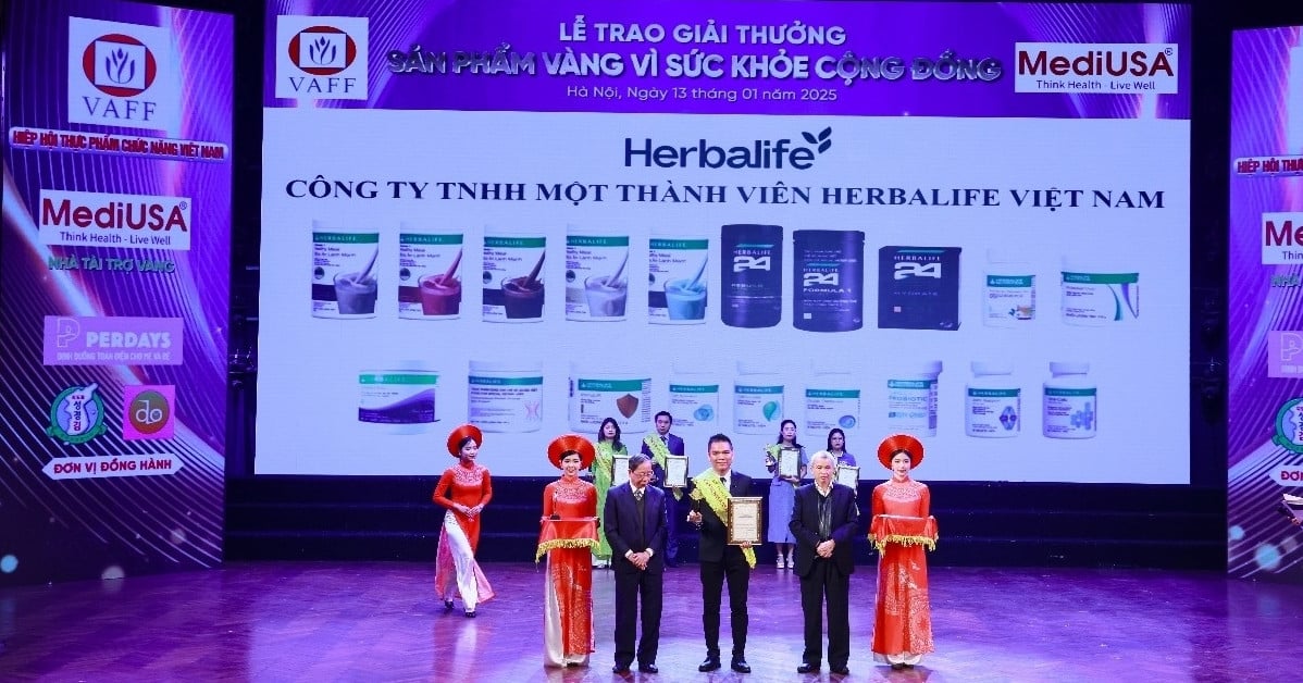 Herbalife Vietnam - 10 fois consécutives récompensées par le prix « Produit d'or pour la santé communautaire »