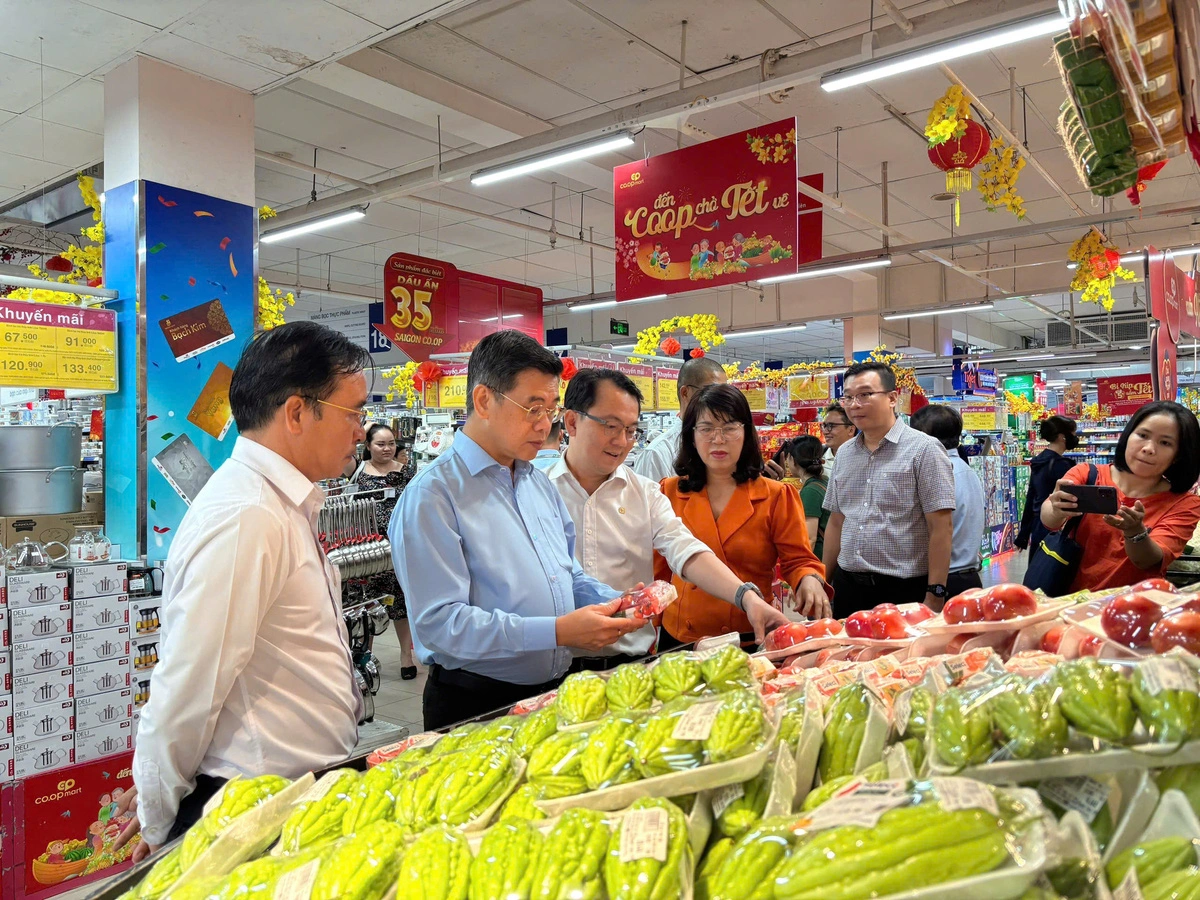 Saigon Co.op welcomes more than 100 million visitors on the occasion of Tet At Ty