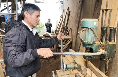 Landwirt mit vielen Fähigkeiten