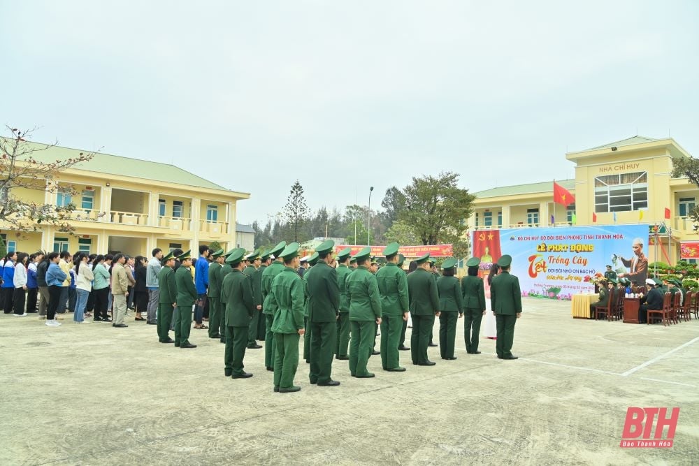 Les gardes-frontières de Thanh Hoa ont lancé le festival de plantation d'arbres « Toujours reconnaissant à l'oncle Ho » Spring At Ty 2025