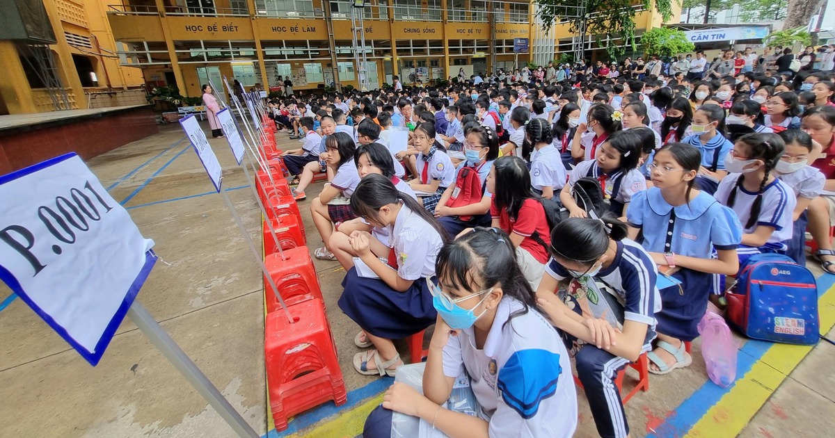 Comment se déroulent les inscriptions pour la nouvelle année scolaire à Ho Chi Minh Ville ?