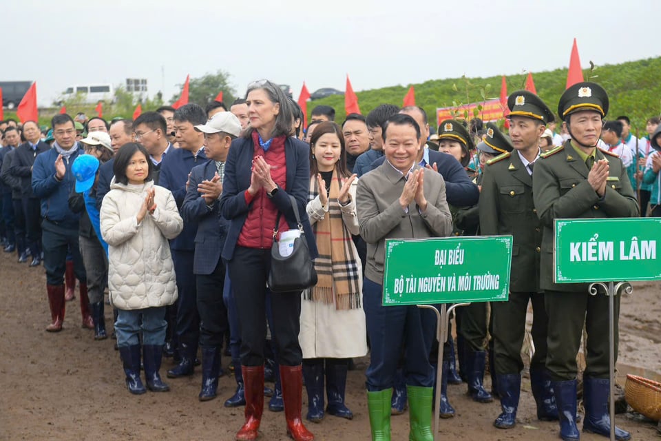 Lễ phát động "Tết trồng cây đời đời nhớ ơn Bác Hồ" là sự kiện ý nghĩa được Bộ TN&MT tổ chức hàng năm.