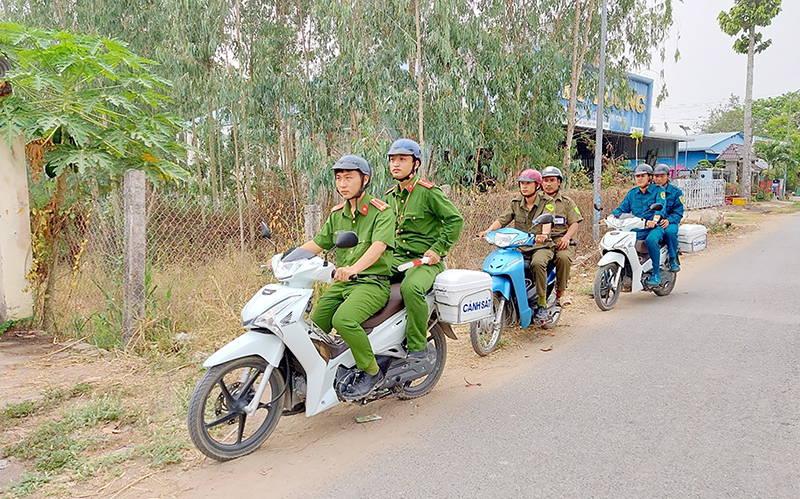 La policía comunitaria regular, "escudo de acero" desde la base