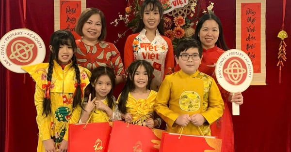 Association of Vietnamese Women and Children in the UK introduces Vietnamese Tet to native students