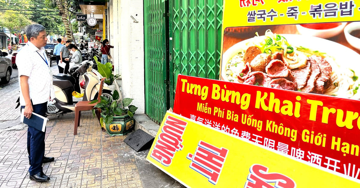 L'équipe d'inspection visite un restaurant à Nha Trang accusé de « surfacturation » et ne peut pas rencontrer le propriétaire du restaurant