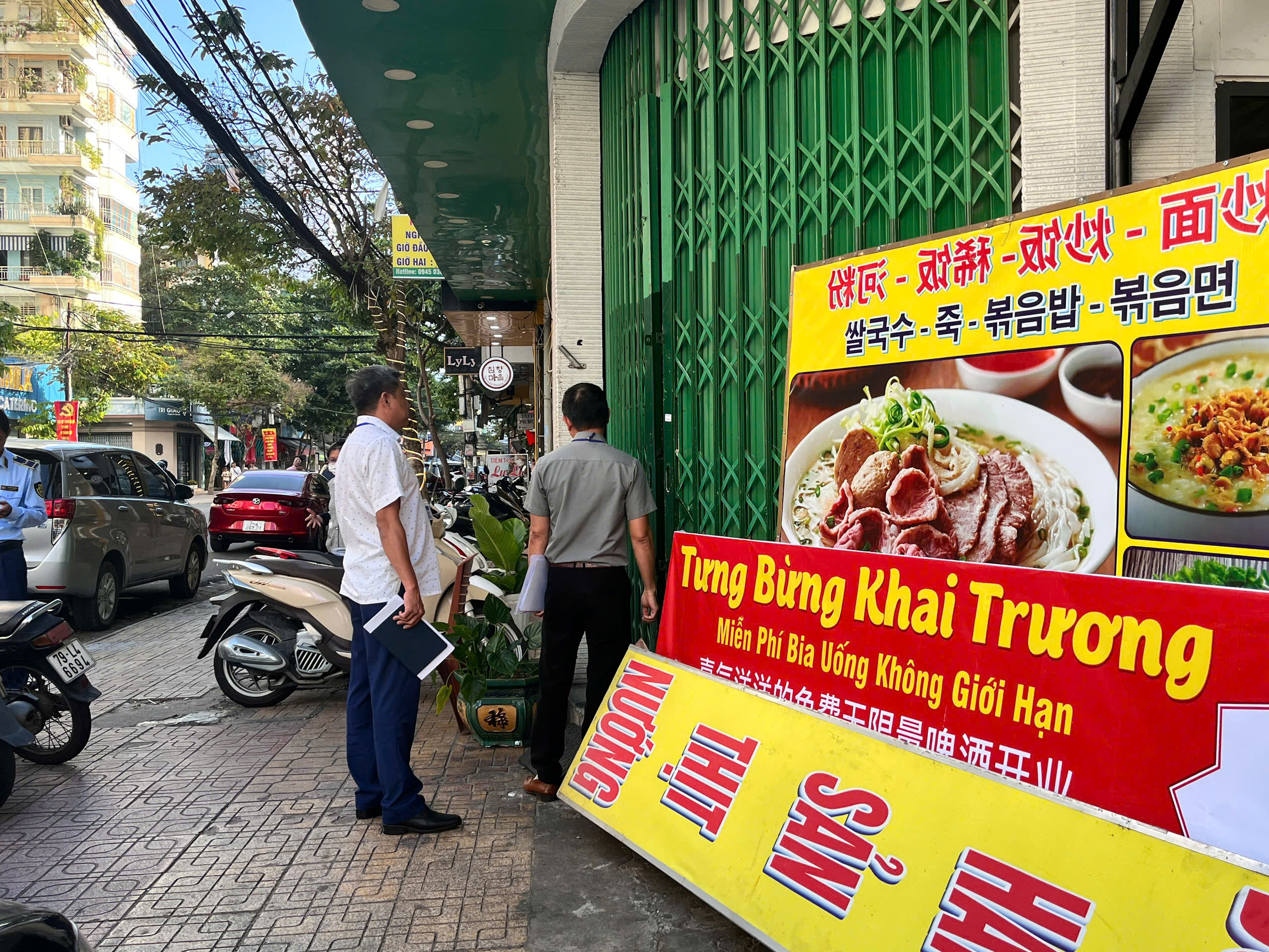 Chủ quán Nha Trang 