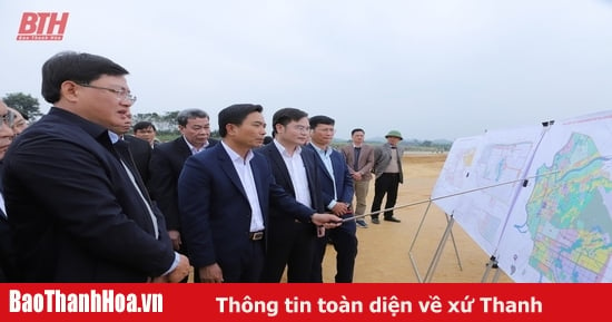 Provincial Party Secretary Nguyen Doan Anh inspected the implementation of organizing Party congresses at all levels for the 2025-2030 term in Bim Son town and Hau Loc, Ngoc Lac and Tho Xuan districts.