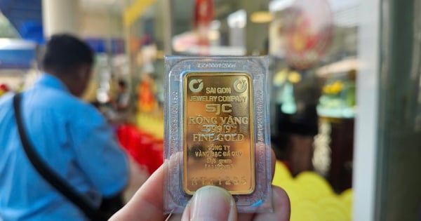 SJC gold bar and gold ring prices continue to surprise