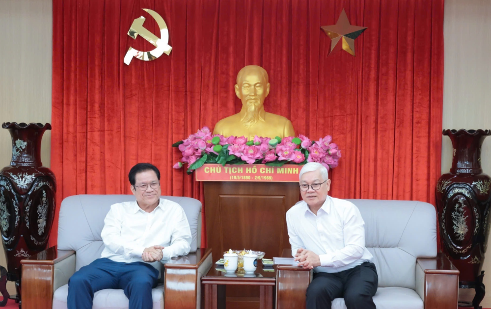 VRG y la provincia de Binh Duong continúan coordinándose estrechamente y desarrollándose juntos.