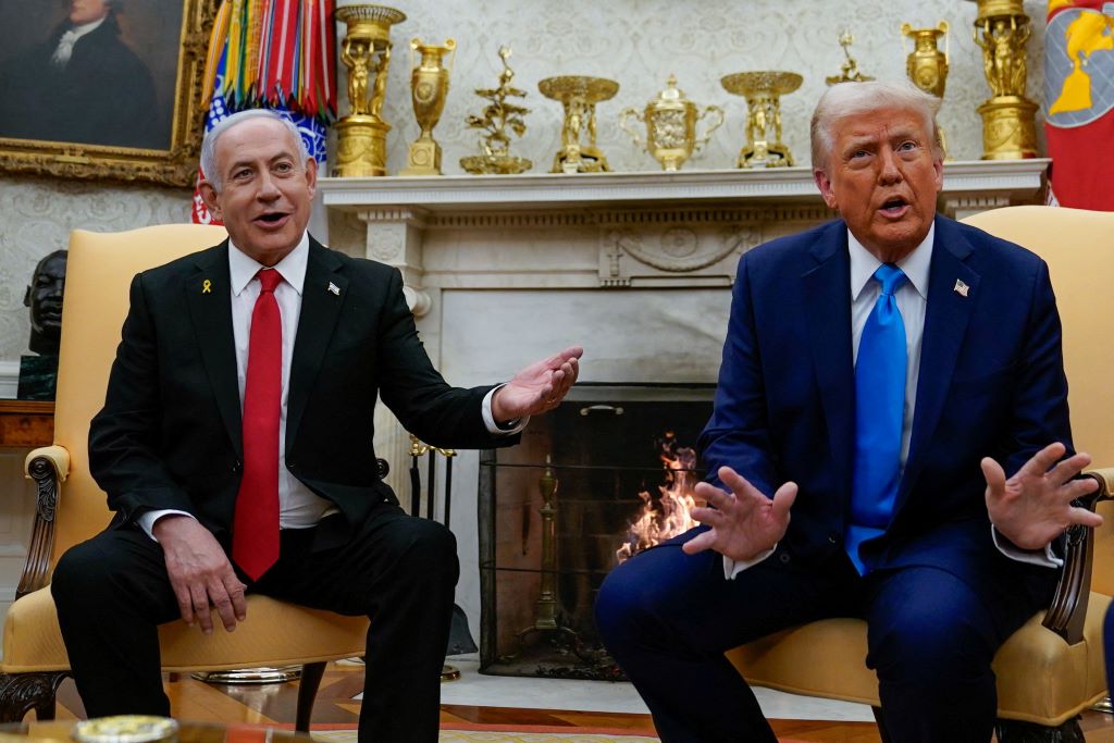 Gặp Thủ tướng Israel, Tổng thống Trump đề xuất di dời dài hạn người Palestine khỏi Gaza- Ảnh 1.