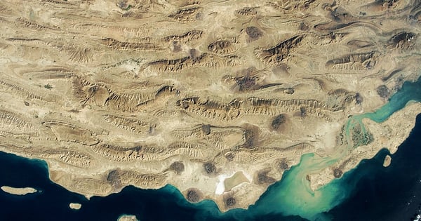 Beneath Iran and Iraq, the Earth's crust is splitting apart.