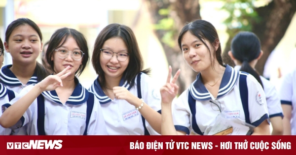 Ho Chi Minh-Ville finalise le calendrier des examens de 10e année et le plan d'admission de 6e année en 2025