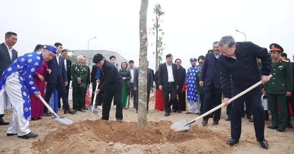 Генеральный секретарь То Лам принимает участие в церемонии открытия фестиваля посадки деревьев Тэт в Хынгйене