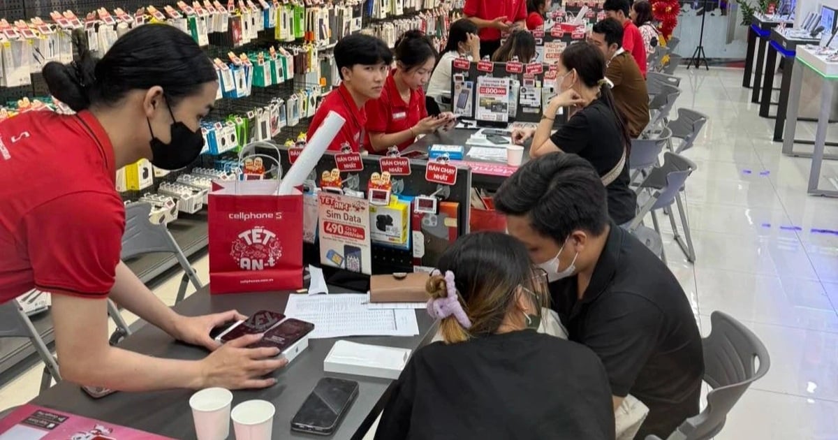 Jour du Dieu de la richesse : un magasin de téléphonie ouvre un tirage au sort pour gagner de l'or