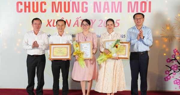 Die Zeitung Nguoi Lao Dong erhielt in Ho-Chi-Minh-Stadt zwei Journalistenpreise für die digitale Transformation