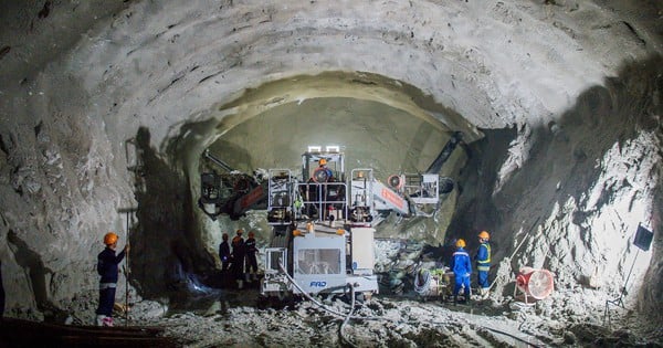 Longest mountain tunnel on the North Highway