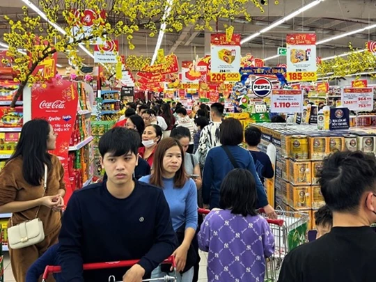 Mes Tet: el IPC aumentó casi un 1% debido a la alta demanda de compras