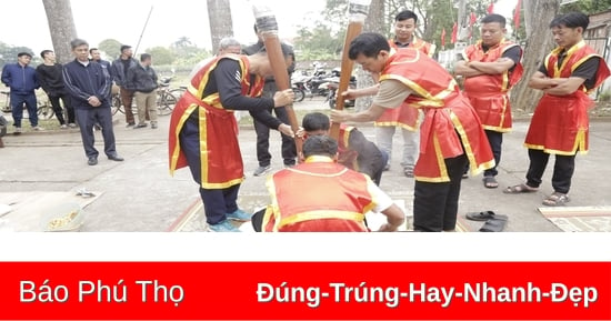 The custom of pounding rice cake in Truc Phe village