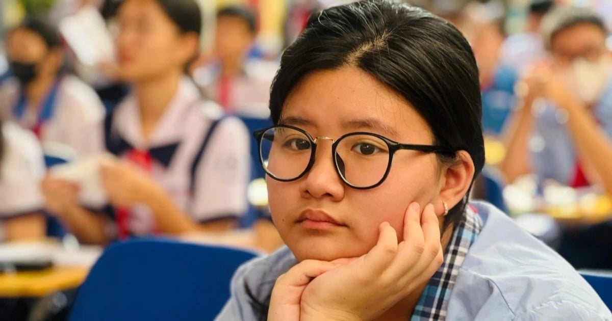 Por primera vez, Ciudad Ho Chi Minh examinó la capacidad de cientos de miles de estudiantes en cinco grados.