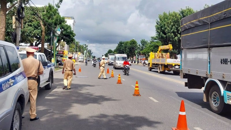 Một đợt ra quân triển khai thực hiện tổng kiểm tra, kiểm soát phương tiện tại Lâm Đồng.