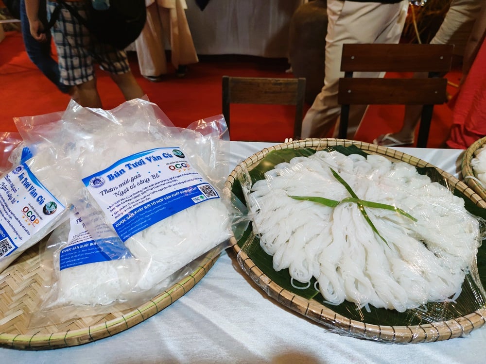 Traditional Craft Making Van Cu Vermicelli Becomes Cultural Heritage