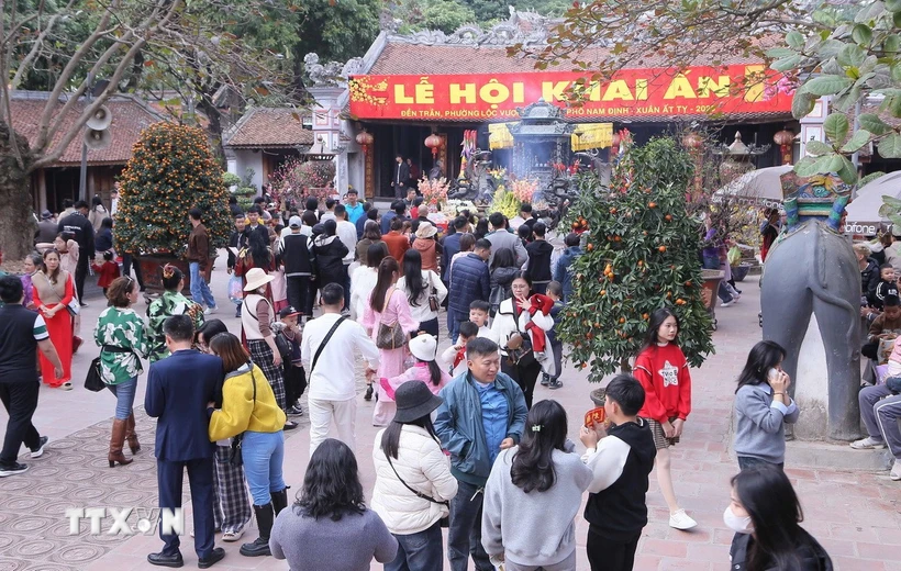 Tran Temple Festival Spring At Ty 2025