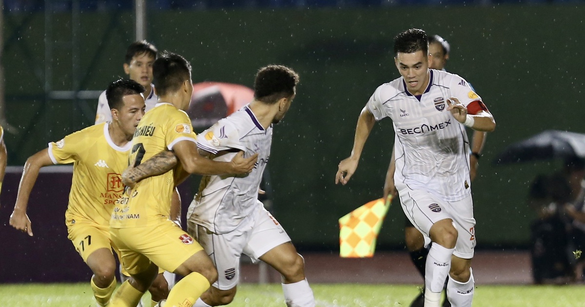 Xuan Son blessé, Tien Linh seul dans la course au titre de meilleur buteur de la V-League avec les joueurs étrangers