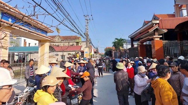 Dernier cas de 150 élèves de Quang Binh ne pouvant pas aller à l'école photo 3