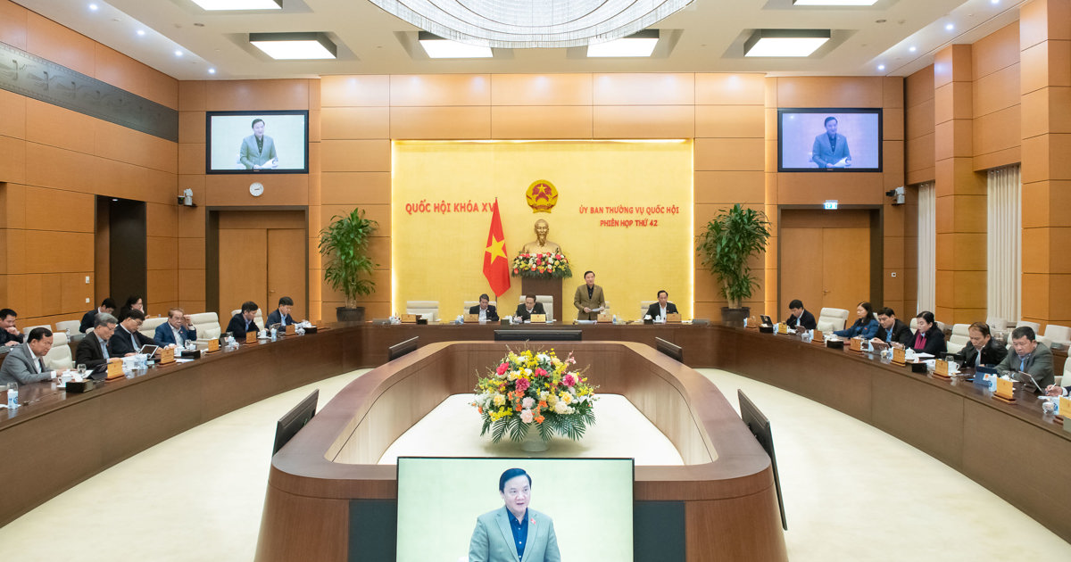 Passing the Resolution approving the working apparatus of the Supreme People's Procuracy after streamlining