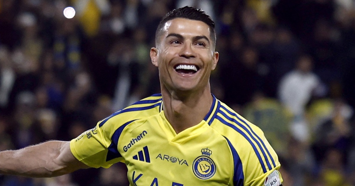 Ronaldo sắp trở thành cầu thủ 1 tỉ USD và những con số không thể tin nổi