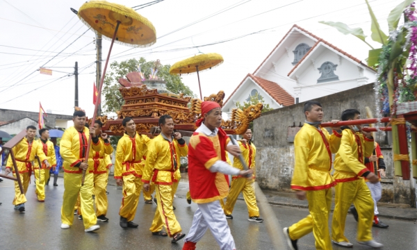 ពិធីបើកមហោស្រពផ្ទះសហគមន៍ Van Ninh និទាឃរដូវនៅ Ty 2025