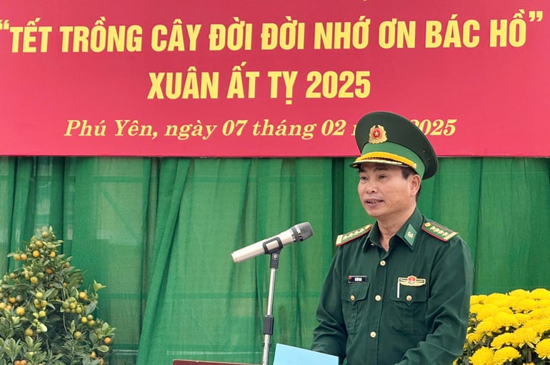 Phu Yen Provincial Border Guard launched "Tree Planting Festival to forever remember Uncle Ho"