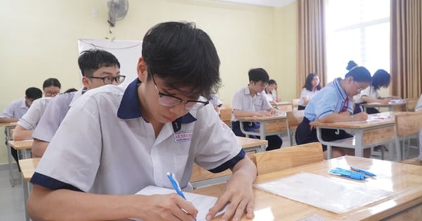 Many localities choose English as the third subject for the 10th grade entrance exam.