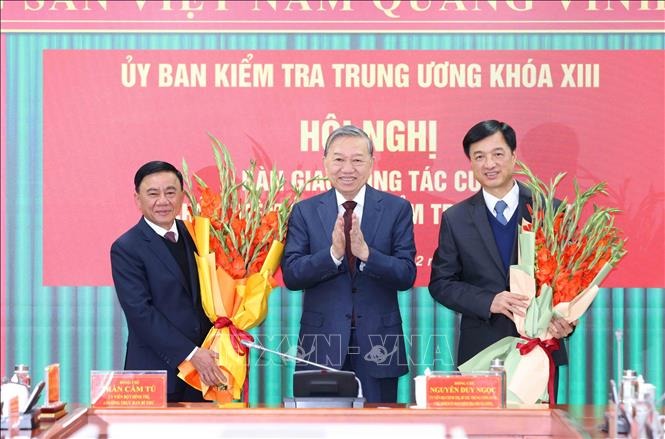 Tổng Bí thư Tô Lâm dự Hội nghị bàn giao công tác của Chủ nhiệm Ủy ban Kiểm tra Trung ương- Ảnh 3.