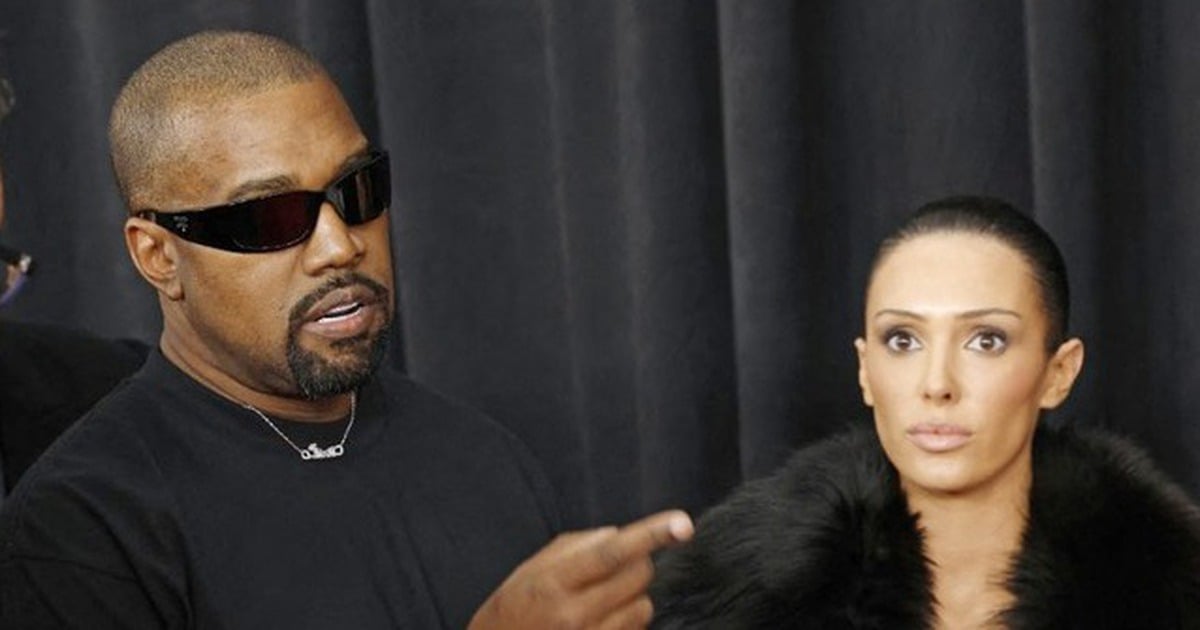 Kanye West writes book about his wife's nude performance at Grammy?