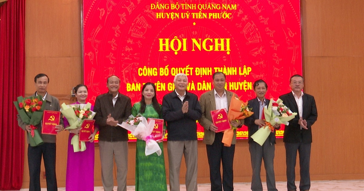 Tien Phuoc announced the Decision to establish the District Party Committee's Propaganda and Mass Mobilization Committee