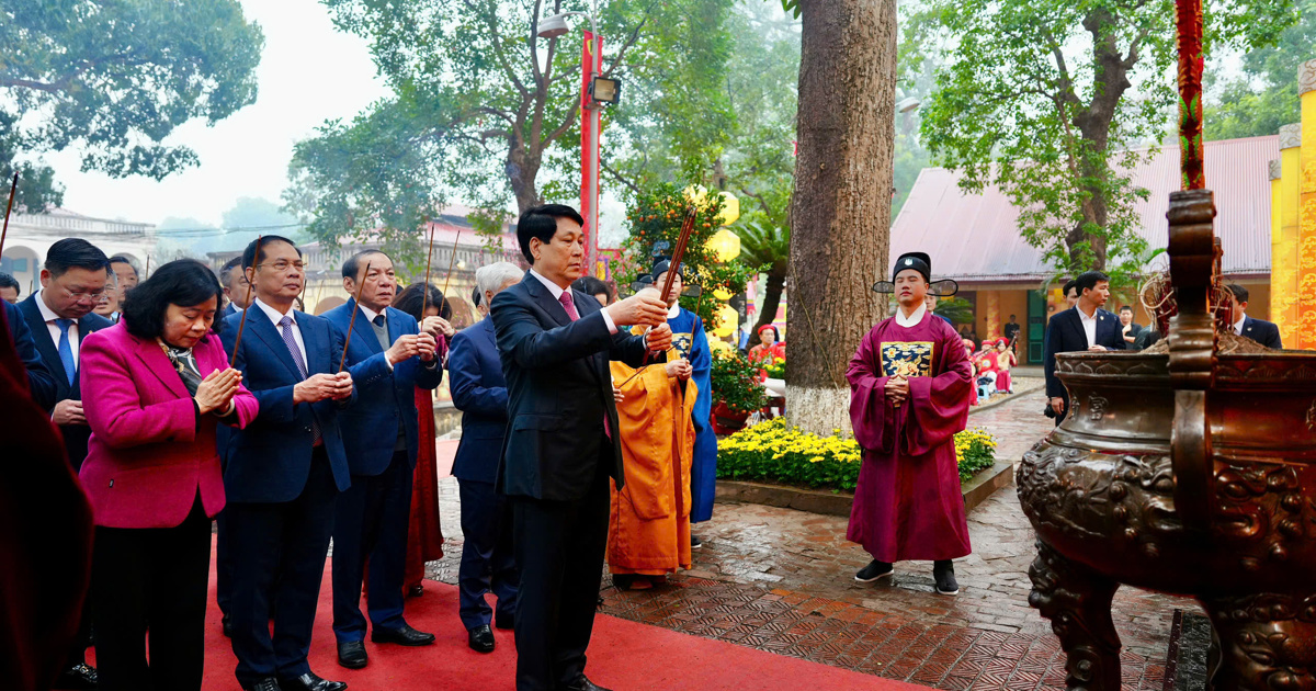 Chủ tịch nước Lương Cường chủ trì Lễ dâng hương khai Xuân tại Khu di tích Hoàng thành Thăng Long