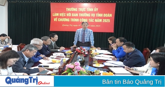 Der Ständige Ausschuss des Parteikomitees der Provinz Quang Tri arbeitet mit dem Ständigen Ausschuss der Jugendunion der Provinz zusammen.