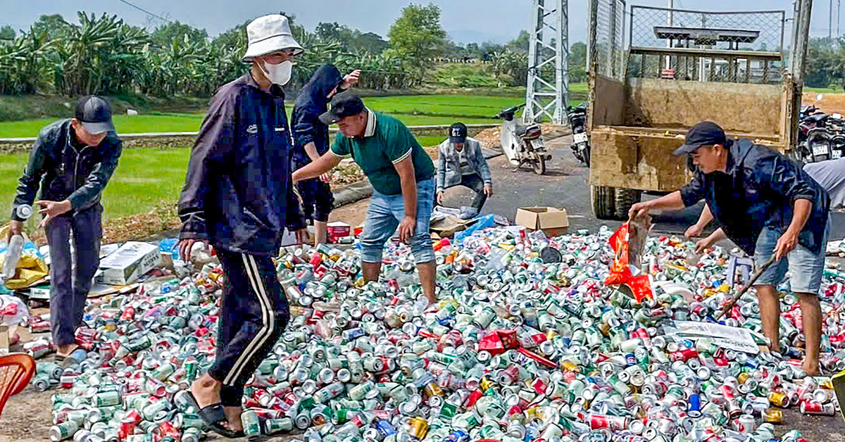 10 năm liền, ra xuân là xin vỏ lon gây quỹ tặng quà khuyến học