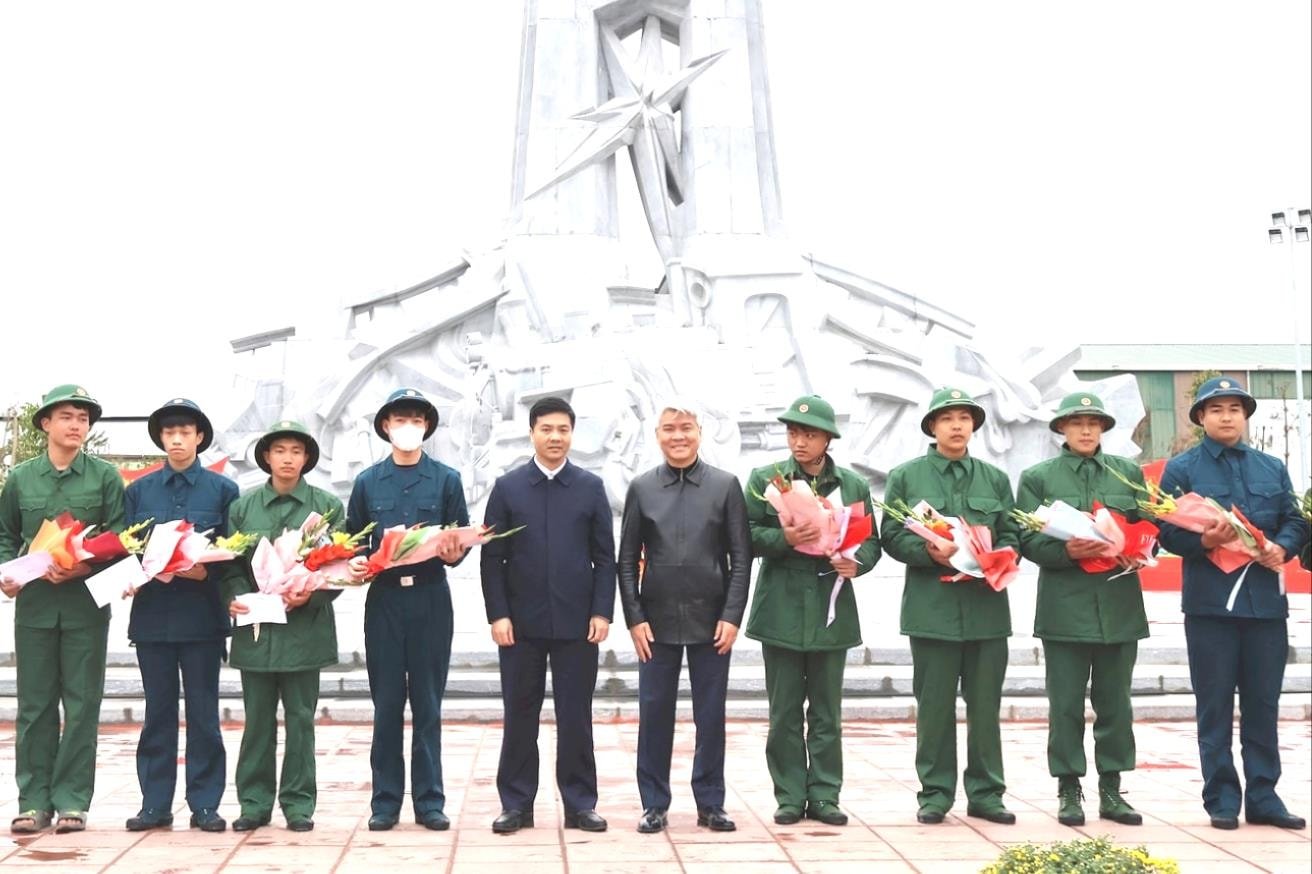 Many young men preparing to join the army in Kim Thanh are trained in Party awareness.