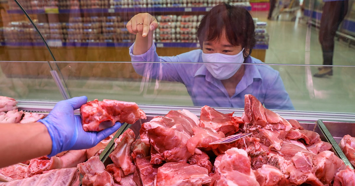 Shoulder meat costs 123,120 VND/kg