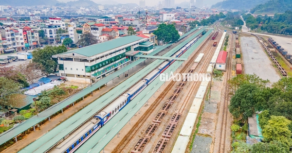 Ajuste de la escala de inversión del ferrocarril Lao Cai - Hanoi