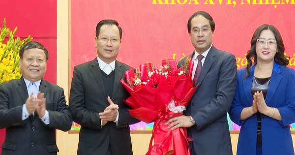 Mr. Trinh Xuan Truong was elected as Secretary of Lao Cai Provincial Party Committee.