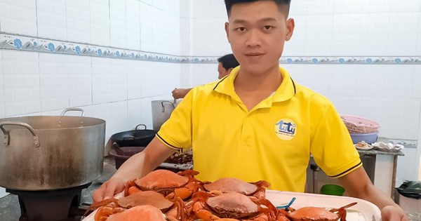 Đặc sản Cà Mau, vùng biển này trên trời dưới là các con vật nuôi-cua Cà Mau to bự thế này đây