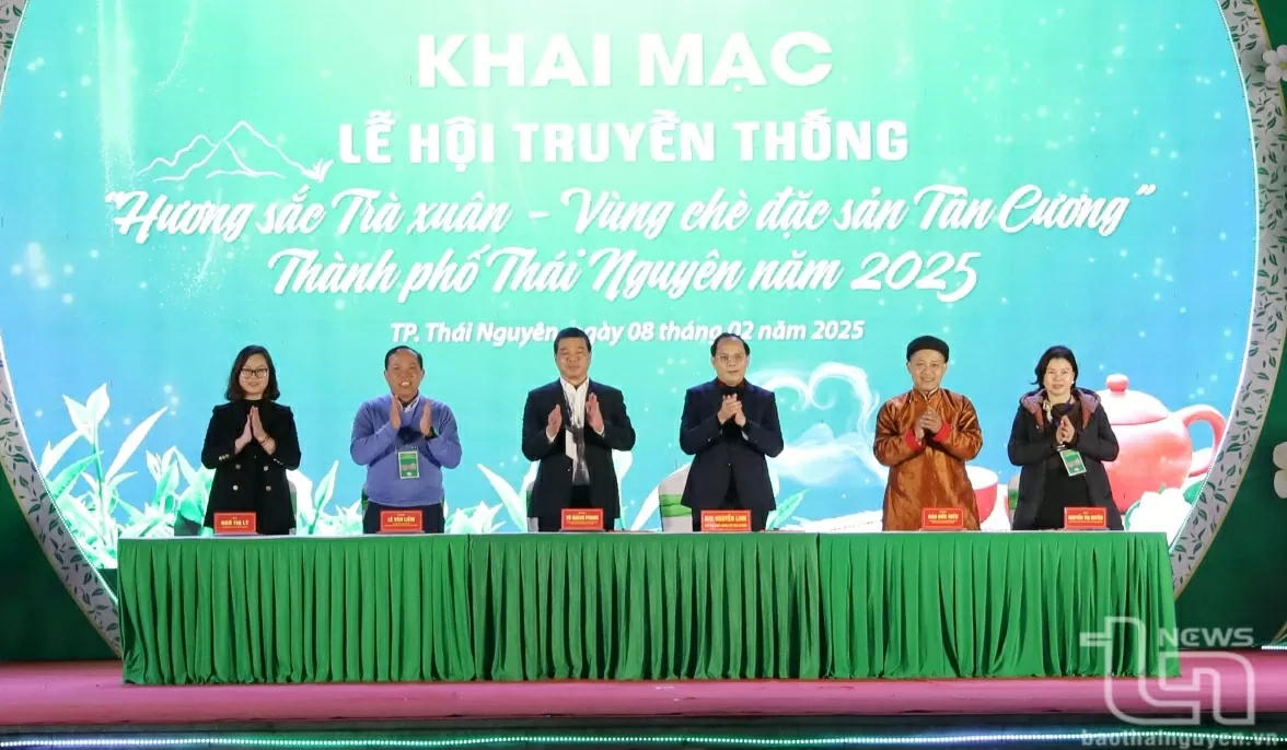 Thái Nguyên: Khai mạc Lễ hội Hương sắc trà xuân - vùng chè đặc sản Tân Cương