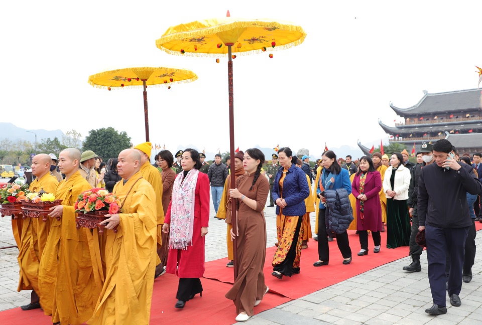 Ha Nam ouvre officiellement le festival du Nouvel An lunaire 2025, festival sacré, image 1