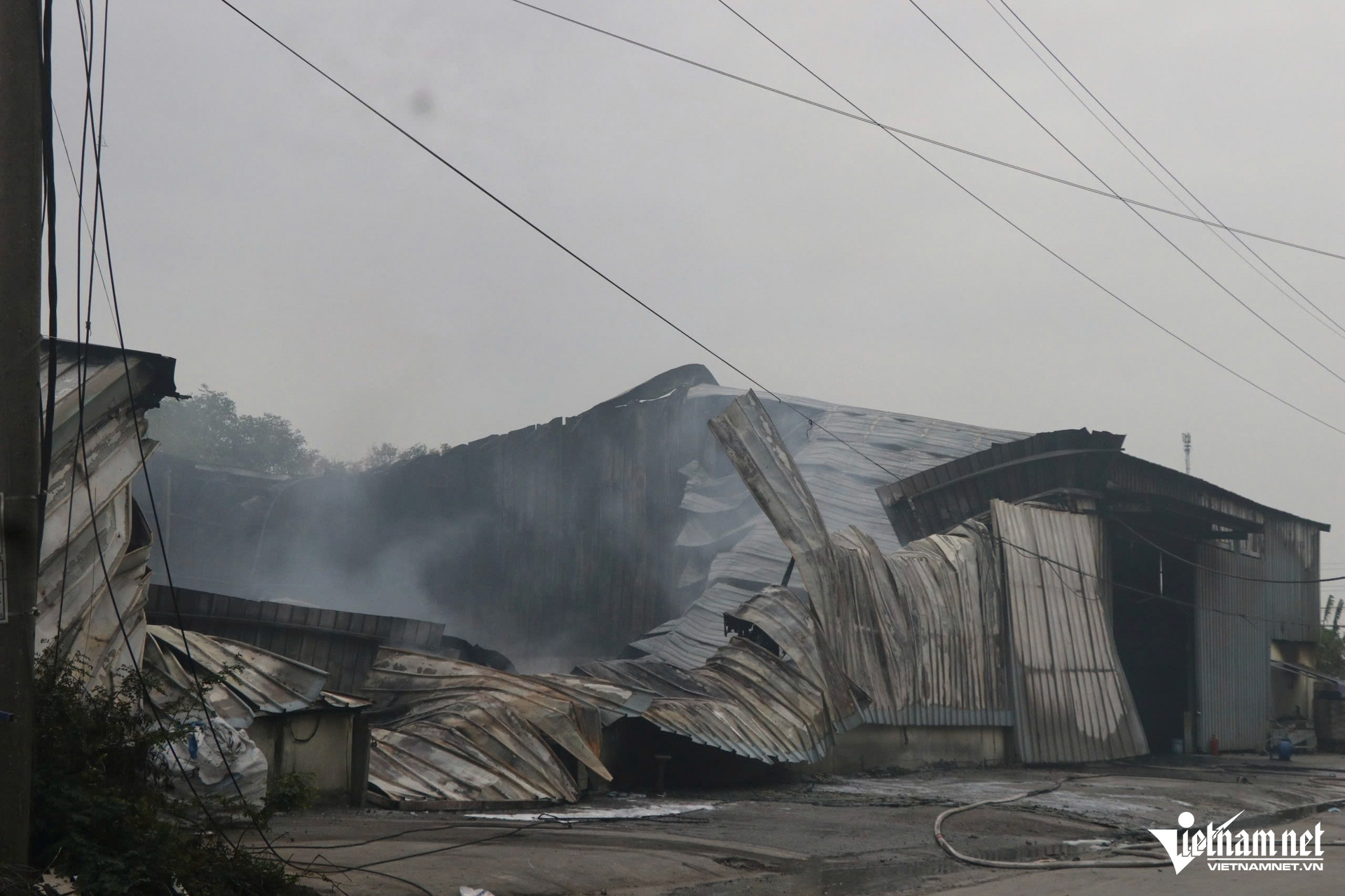 W-Thuan Thanh Paper Company Fire_25.JPG.jpg